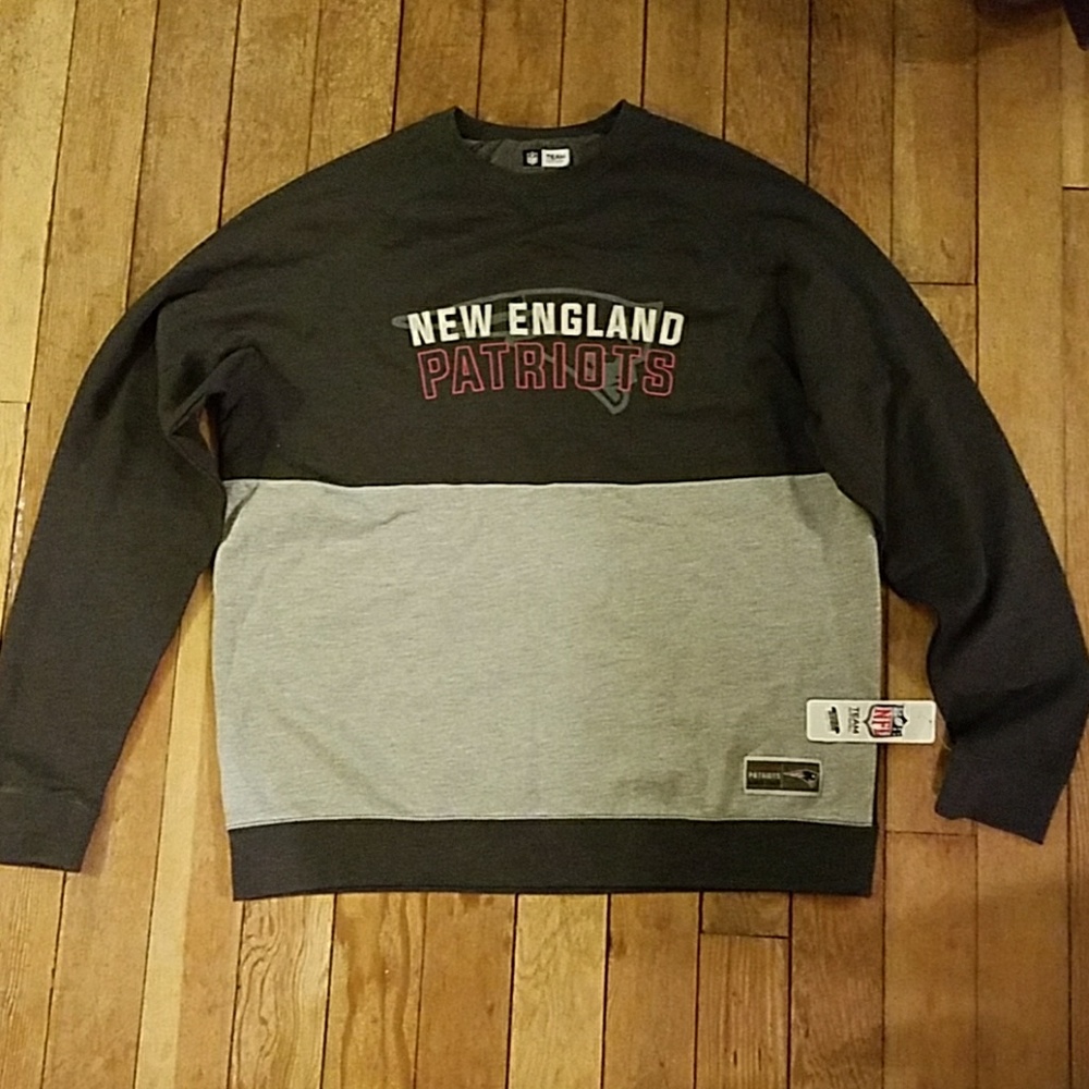 NFL Team Apparel New England Patriots Sweatshirt